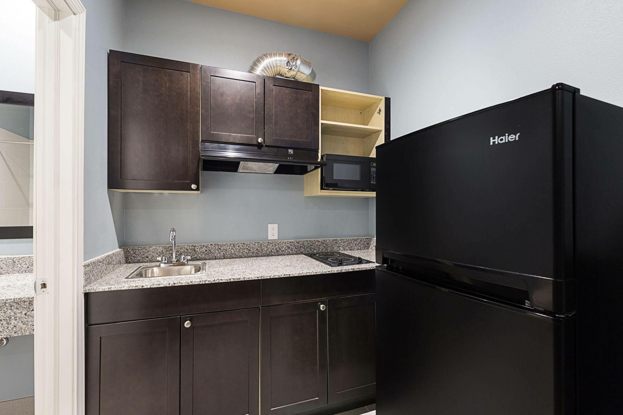 Scottish Inns & Suites - Crosby Esterno foto