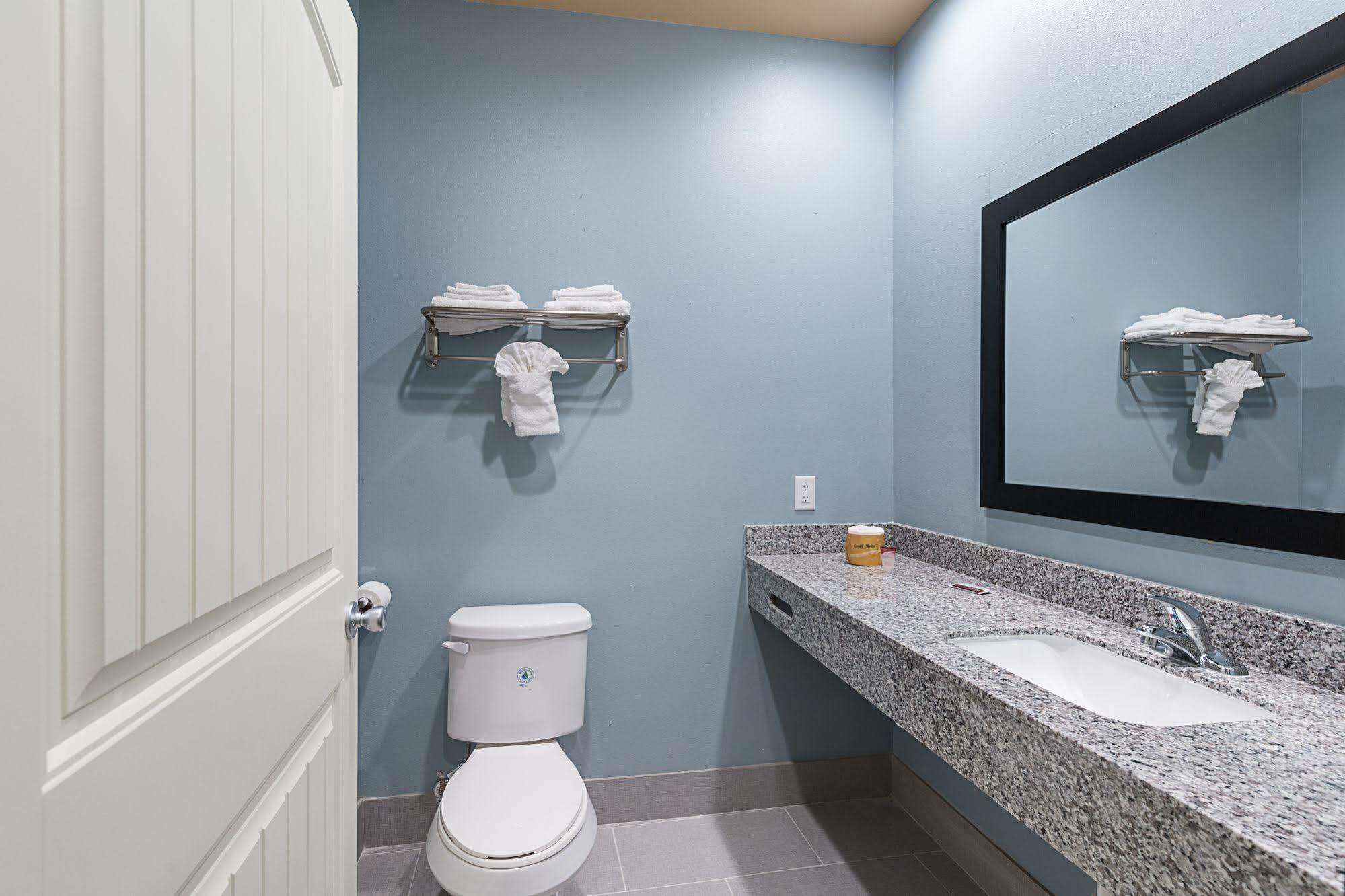 Scottish Inns & Suites - Crosby Esterno foto